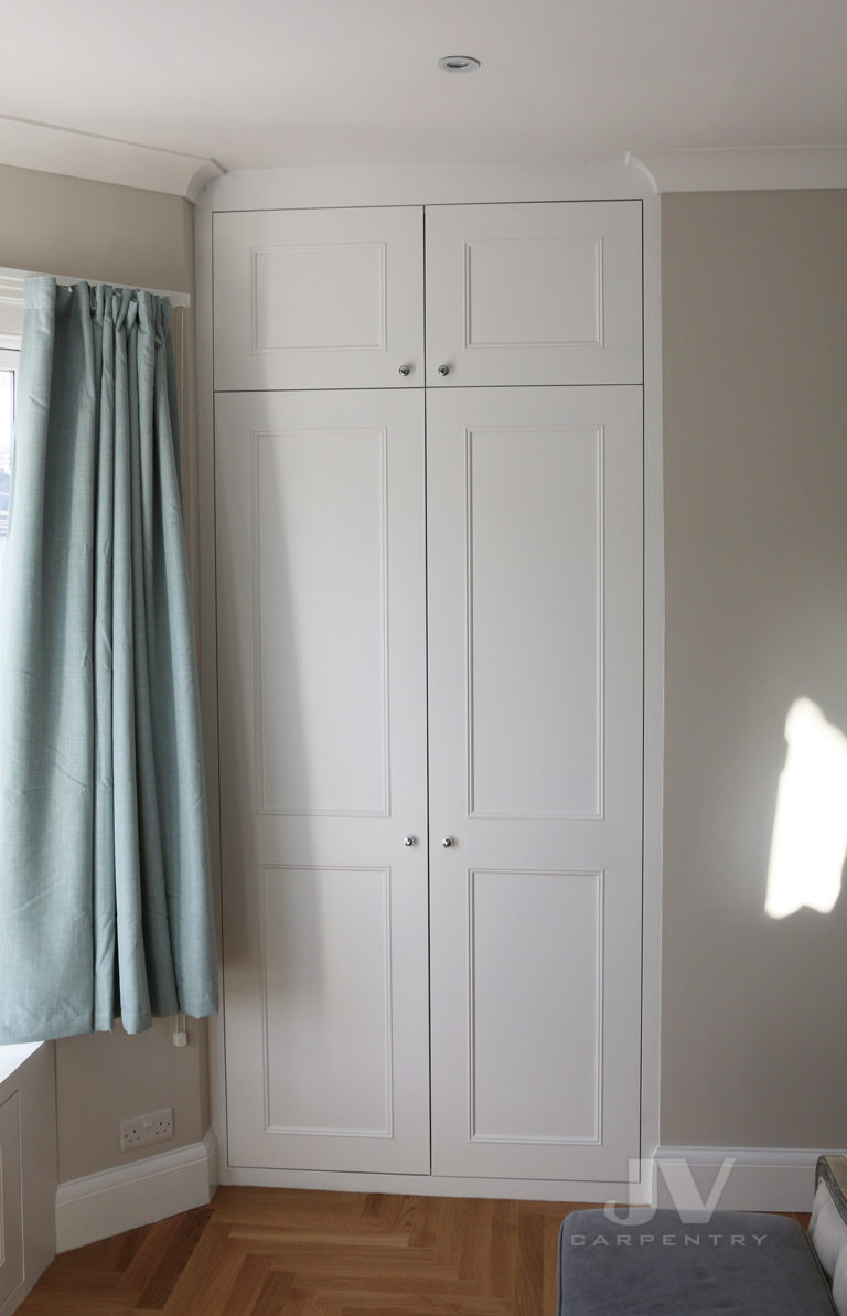 White Fitted Wardrobes in alcoves, Hammersmith & Fulham | JV Carpentry